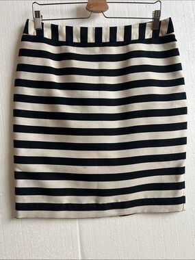 Worthington Striped Black/Cream Sateen Pencil Straight Skirt. Sz. 8. Fully Lined